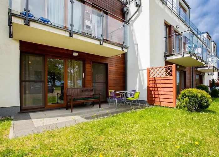 Zatoka Pucka - Wakacyjny Apartament Z Ogrodkiem By Noclegi Renters